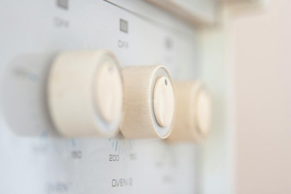 Éclairez Votre Terrasse de Piscine : Conseils Incontournables pour Créer une Ambiance Parfaite